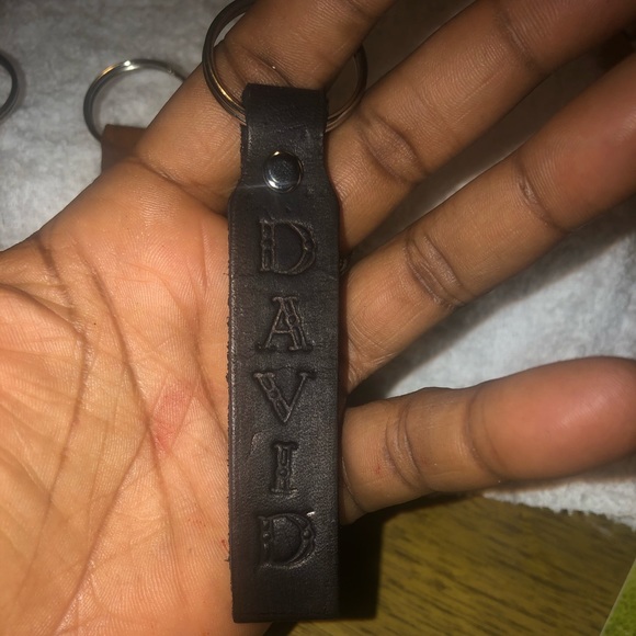 100% Leather Name Keychains - Picture 3 of 5